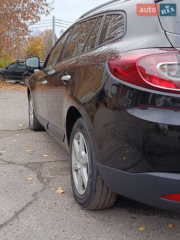 Універсал Renault Megane 2011 в Полтаві фото 14 Універсал Renault Megane 2011 в Полтаві