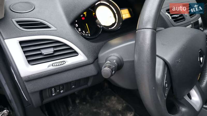 Универсал Renault Megane 2011 в Харькове фото 23 Универсал Renault Megane 2011 в Харькове