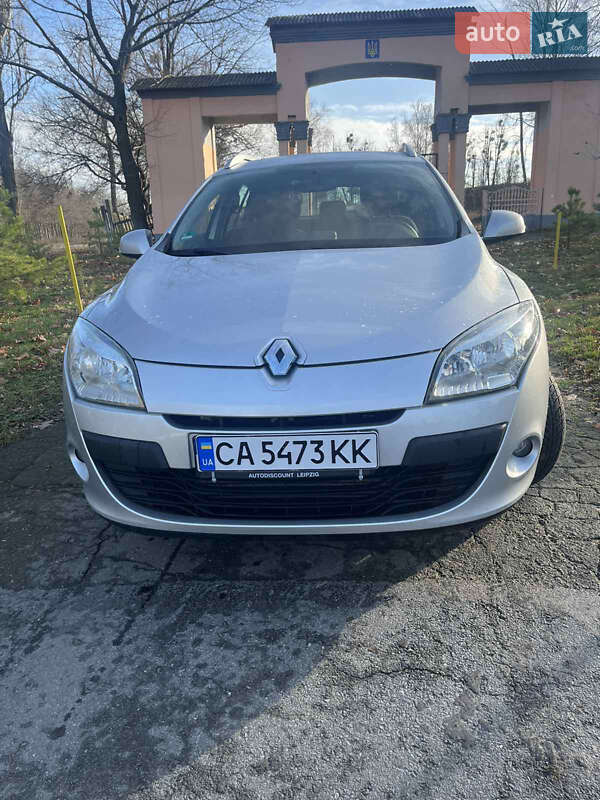 Універсал Renault Megane 2011 в Звенигородці фото 2 Універсал Renault Megane 2011 в Звенигородці