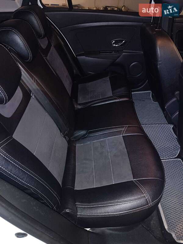 Універсал Renault Megane 2013 в Лозовій