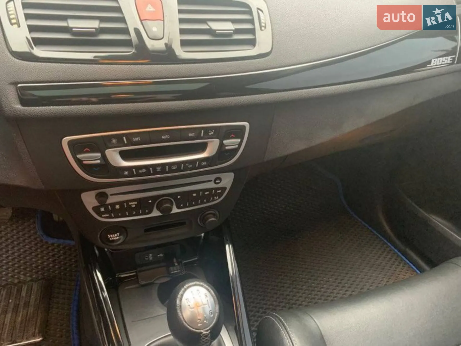2011 Renault Megane - мініатюра 24