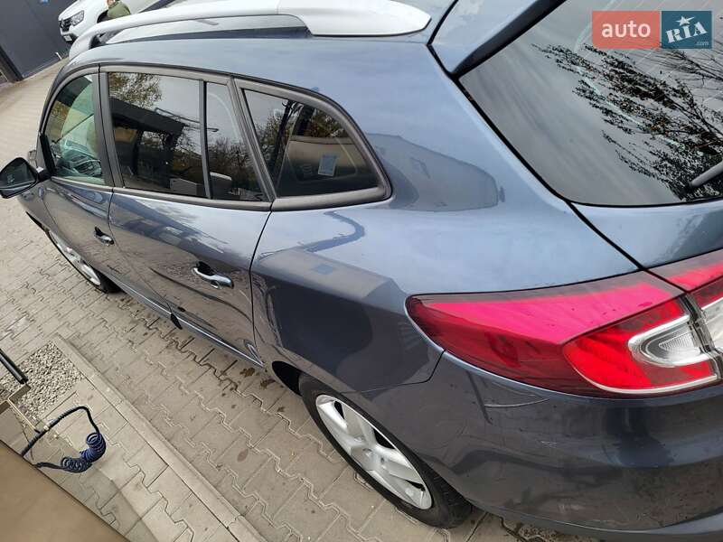 Универсал Renault Megane 2015 в Обухове фото 5 Универсал Renault Megane 2015 в Обухове