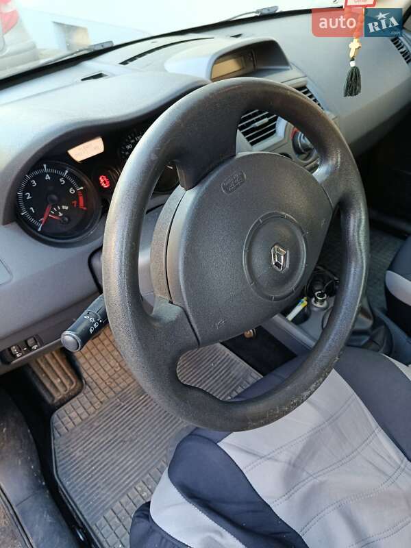Седан Renault Megane 2007 в Побужском