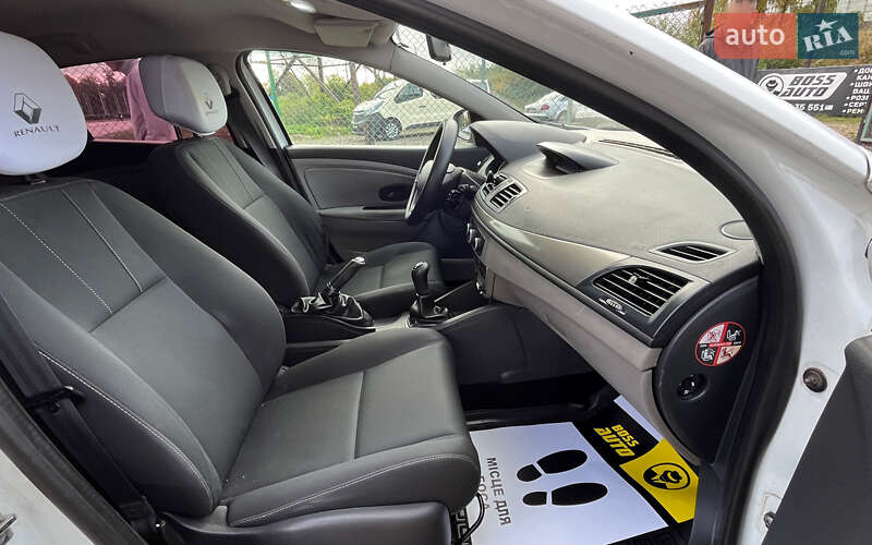 Хэтчбек Renault Megane 2011 в Стрые