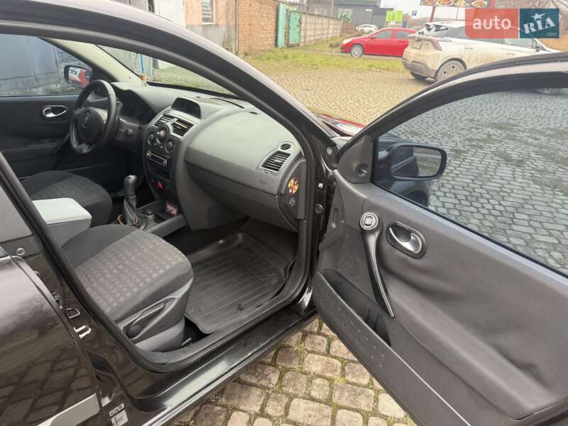 Седан Renault Megane 2007 в Шептицькому фото 15 Седан Renault Megane 2007 в Шептицькому