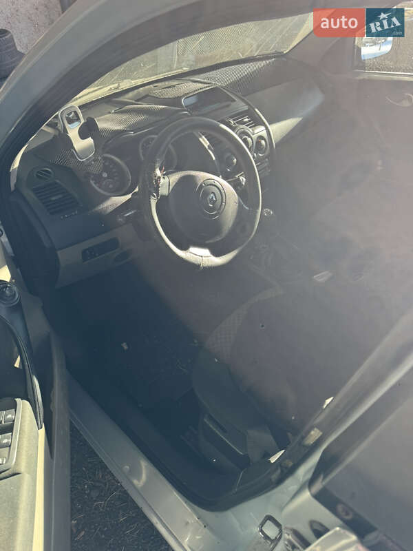 Універсал Renault Megane 2004 в Чернігові фото 3 Універсал Renault Megane 2004 в Чернігові