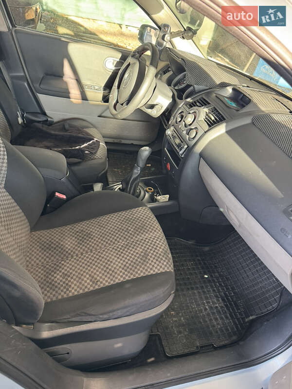 Універсал Renault Megane 2004 в Чернігові фото 5 Універсал Renault Megane 2004 в Чернігові