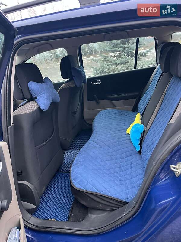 Универсал Renault Megane 2004 в Староконстантинове фото 16 Универсал Renault Megane 2004 в Староконстантинове