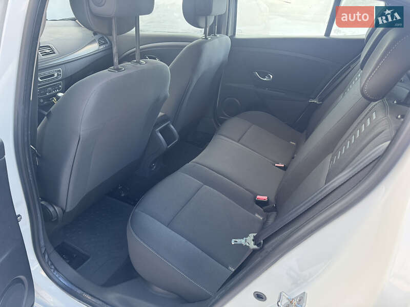 Хетчбек Renault Megane 2011 в Радивиліві фото 36 Хетчбек Renault Megane 2011 в Радивиліві