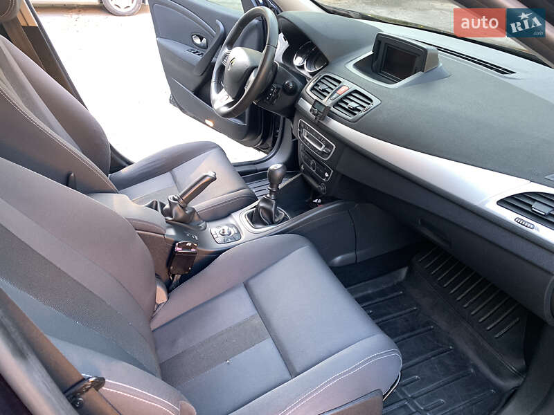 Універсал Renault Megane 2010 в Красилові фото 16 Універсал Renault Megane 2010 в Красилові