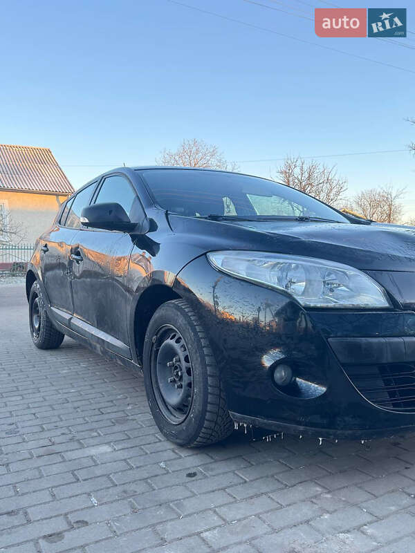 Хетчбек Renault Megane 2011 в Радивиліві фото 5 Хетчбек Renault Megane 2011 в Радивиліві
