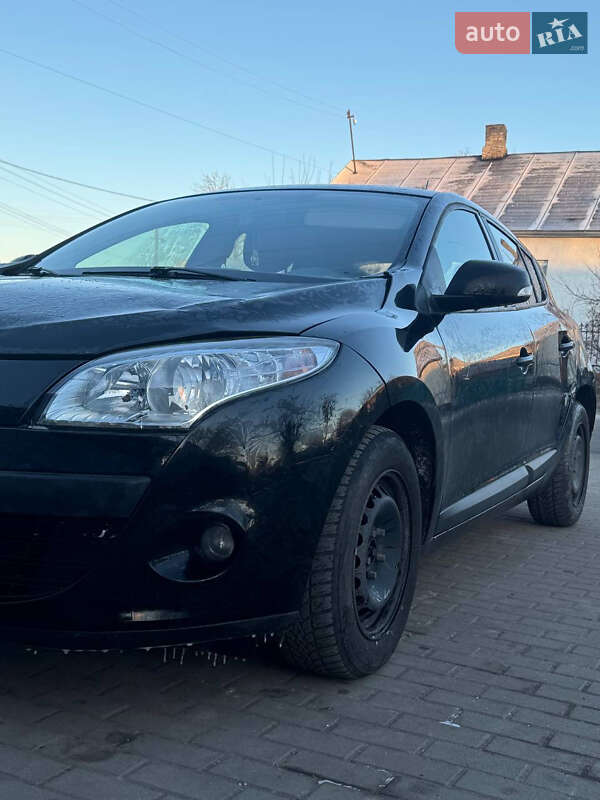 Хетчбек Renault Megane 2011 в Радивиліві фото 10 Хетчбек Renault Megane 2011 в Радивиліві