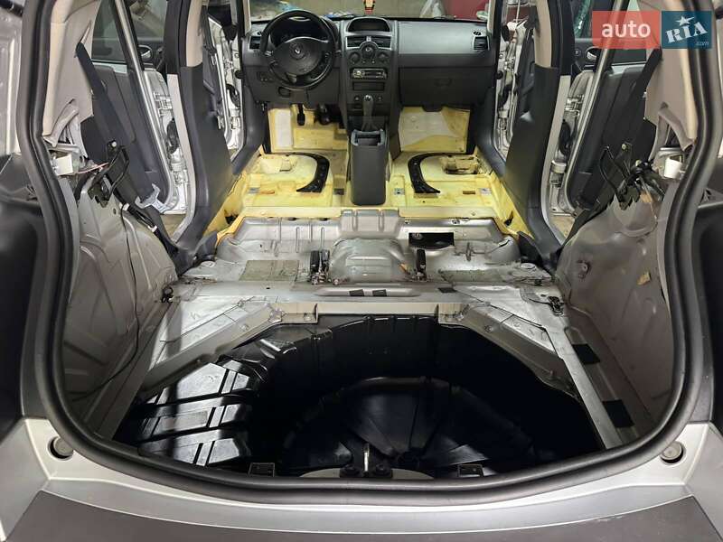 Хетчбек Renault Megane 2005 в Калуші фото 2 Хетчбек Renault Megane 2005 в Калуші
