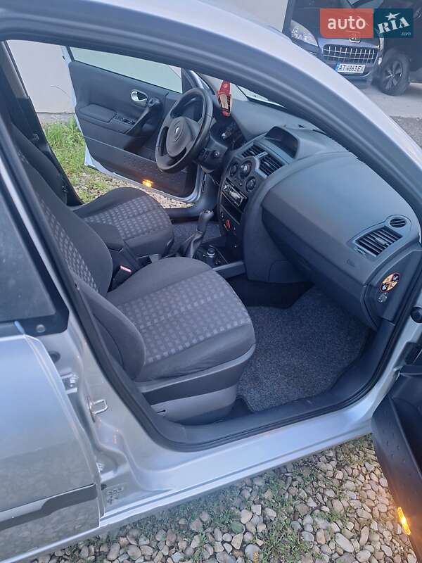 Хетчбек Renault Megane 2005 в Калуші фото 7 Хетчбек Renault Megane 2005 в Калуші