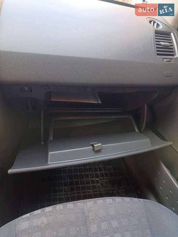 Хэтчбек Renault Megane 2006 в Львове фото 68 Хэтчбек Renault Megane 2006 в Львове