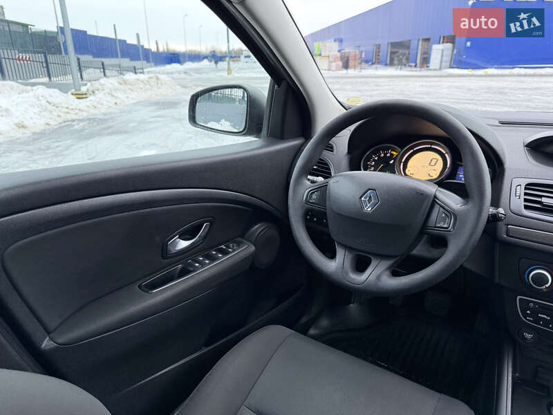 Універсал Renault Megane 2010 в Полтаві фото 16 Універсал Renault Megane 2010 в Полтаві