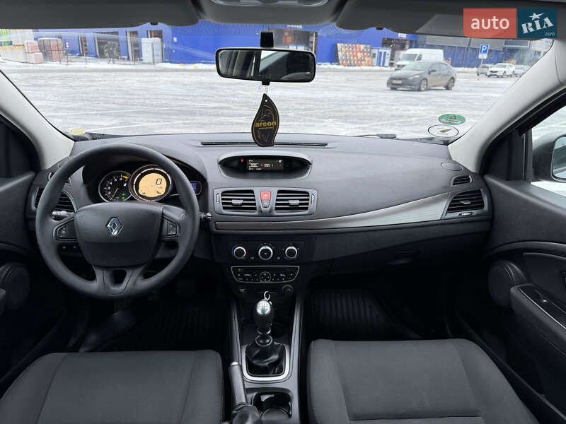 Універсал Renault Megane 2010 в Полтаві фото 78 Універсал Renault Megane 2010 в Полтаві