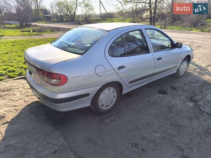Седан Renault Megane 2003 в Кривому Розі