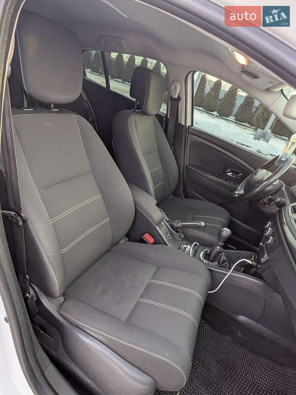 Хэтчбек Renault Megane 2014 в Львове фото 13 Хэтчбек Renault Megane 2014 в Львове