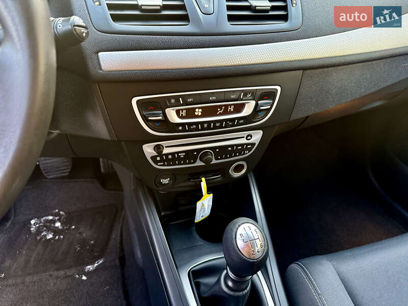 Универсал Renault Megane 2011 в Ровно фото 16 Универсал Renault Megane 2011 в Ровно