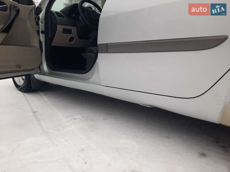 Седан Renault Megane 2006 в Лубнах