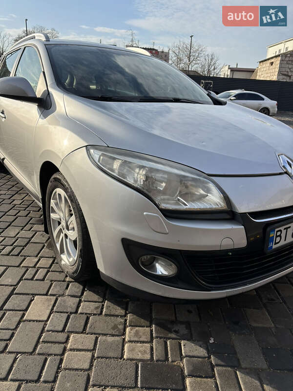 Универсал Renault Megane 2012 в Николаеве фото 8 Универсал Renault Megane 2012 в Николаеве