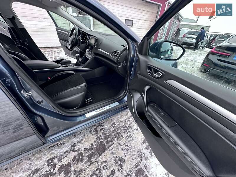 Хэтчбек Renault Megane 2017 в Львове фото 18 Хэтчбек Renault Megane 2017 в Львове