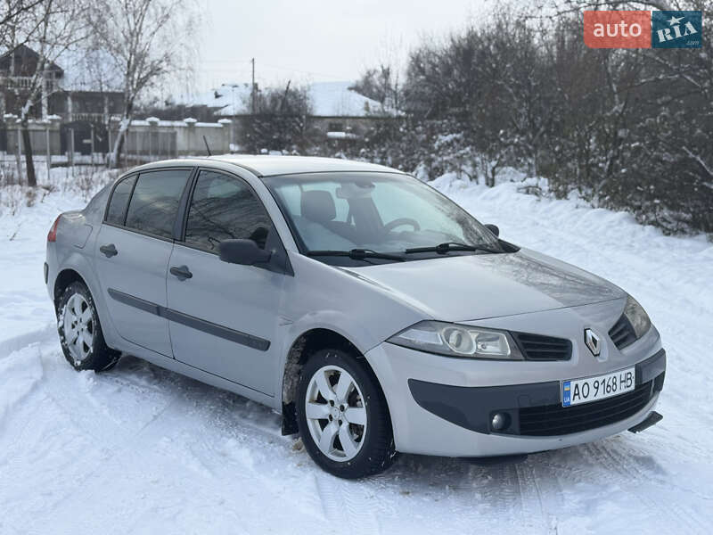 Седан Renault Megane 2005 в Мукачево