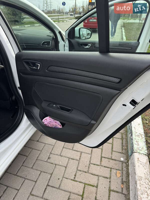 Универсал Renault Megane 2019 в Запорожье фото 13 Универсал Renault Megane 2019 в Запорожье