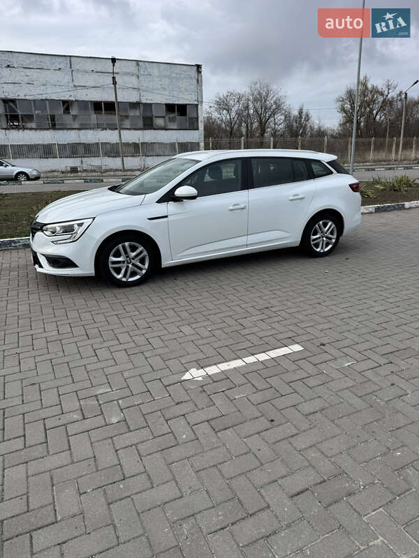 Универсал Renault Megane 2019 в Запорожье фото 18 Универсал Renault Megane 2019 в Запорожье