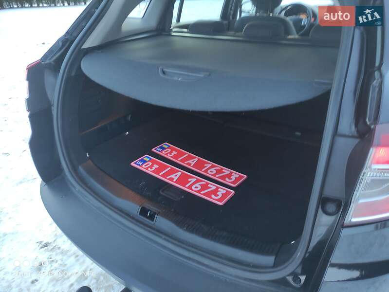 Универсал Renault Megane 2012 в Змиеве фото 21 Универсал Renault Megane 2012 в Змиеве