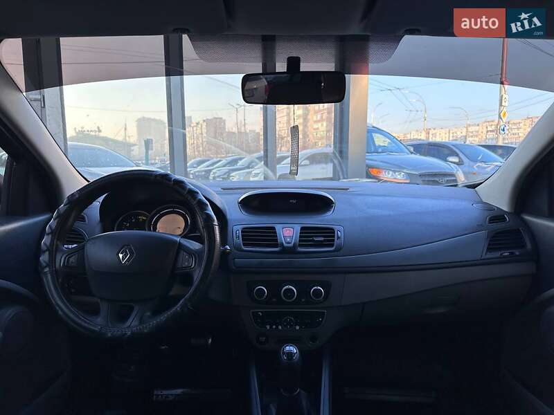 Универсал Renault Megane 2011 в Киеве фото 13 Универсал Renault Megane 2011 в Киеве