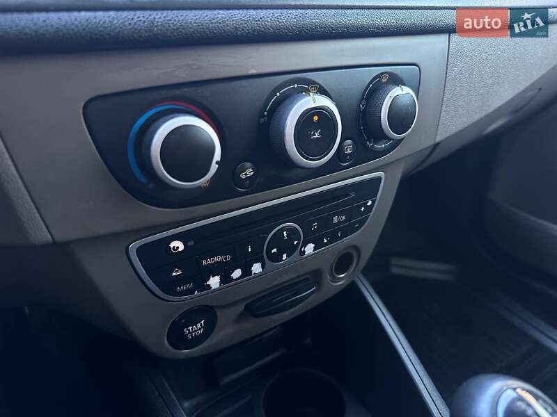 Универсал Renault Megane 2011 в Киеве фото 19 Универсал Renault Megane 2011 в Киеве