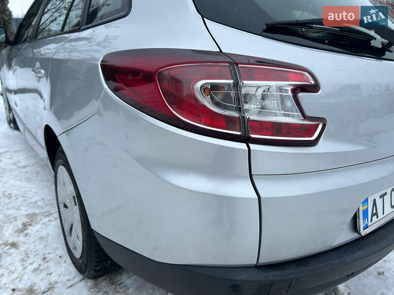 Универсал Renault Megane 2015 в Ивано-Франковске фото 7 Универсал Renault Megane 2015 в Ивано-Франковске