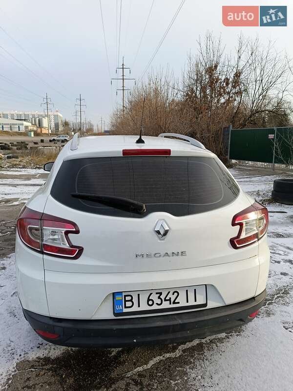 Универсал Renault Megane 2013 в Полтаве фото 4 Универсал Renault Megane 2013 в Полтаве