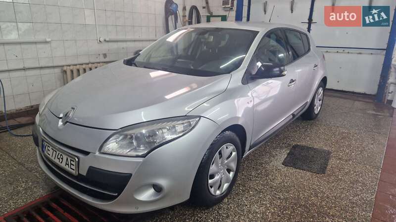 Хэтчбек Renault Megane 2011 в Кривом Роге