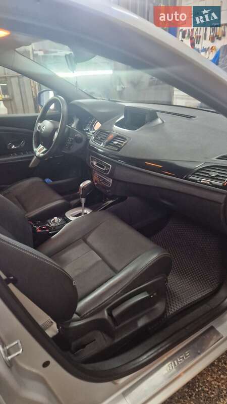 Хэтчбек Renault Megane 2011 в Кривом Роге