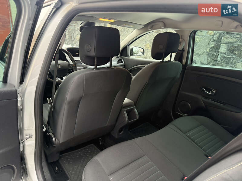 Универсал Renault Megane 2014 в Хмельницком фото 25 Универсал Renault Megane 2014 в Хмельницком