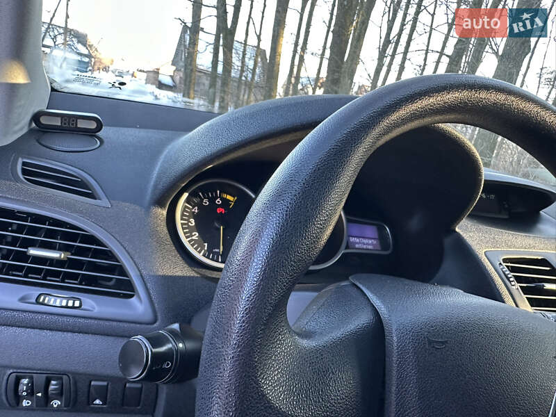 Хэтчбек Renault Megane 2009 в Луцке фото 45 Хэтчбек Renault Megane 2009 в Луцке