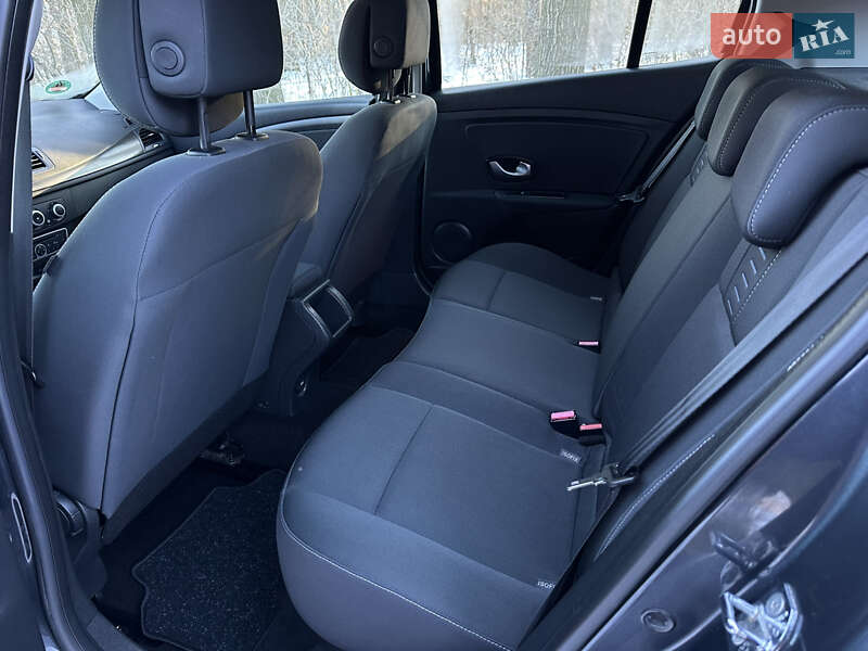 Хэтчбек Renault Megane 2009 в Луцке фото 47 Хэтчбек Renault Megane 2009 в Луцке