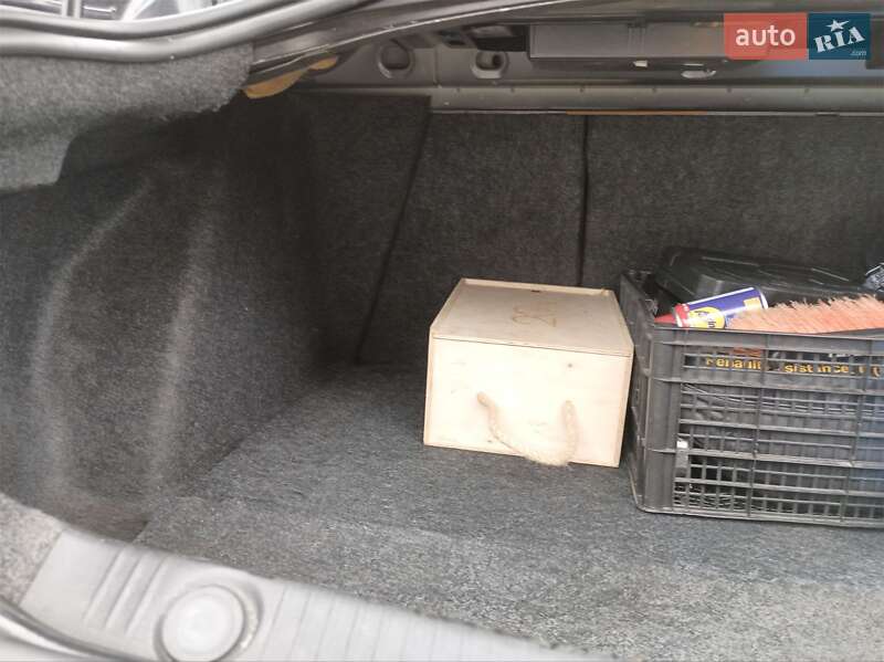 Седан Renault Megane 2005 в Львове