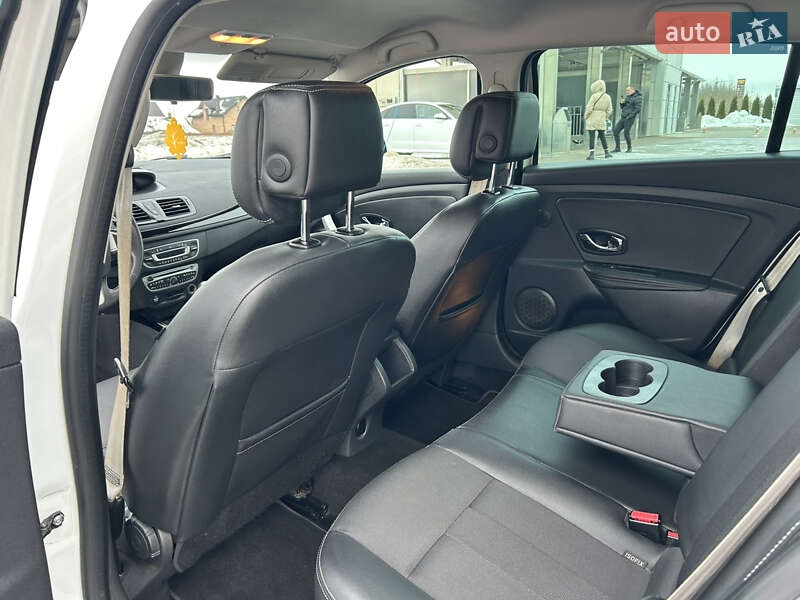 Универсал Renault Megane 2012 в Городке