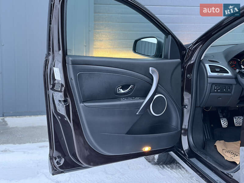 Хэтчбек Renault Megane 2012 в Дубно