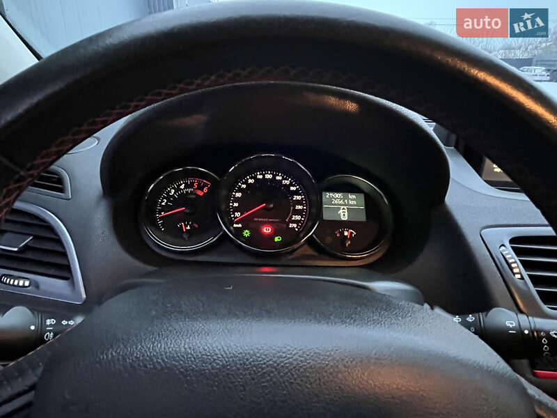 Хэтчбек Renault Megane 2012 в Дубно