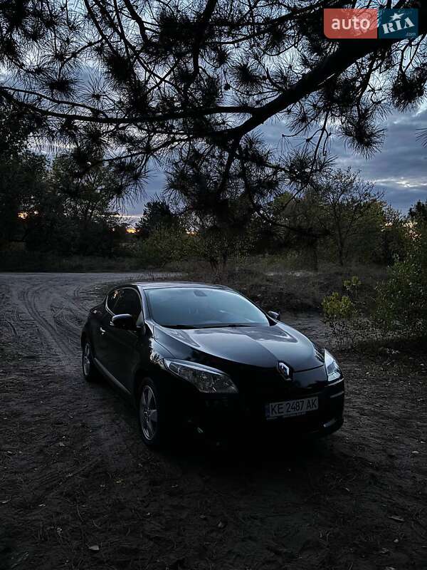 Купе Renault Megane 2009 в Днепре