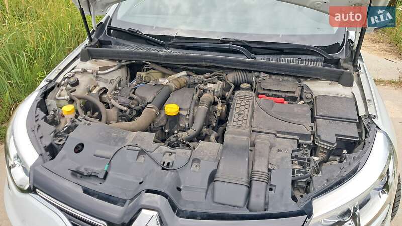 Универсал Renault Megane 2017 в Вишневом