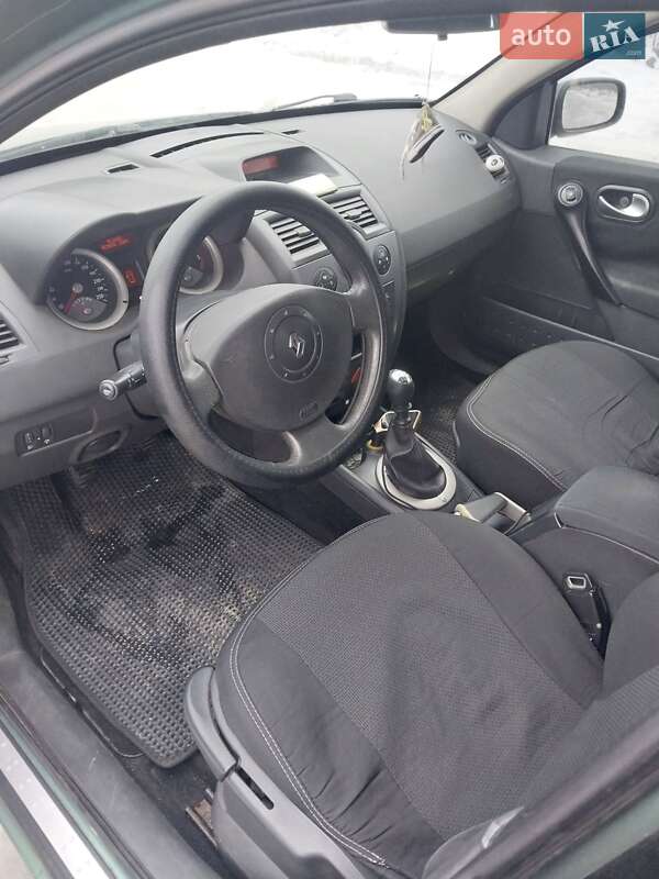 Седан Renault Megane 2005 в Первомайске