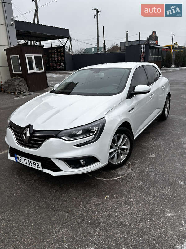 Хетчбек Renault Megane 2017 в Дніпрі фото 3 Хетчбек Renault Megane 2017 в Дніпрі