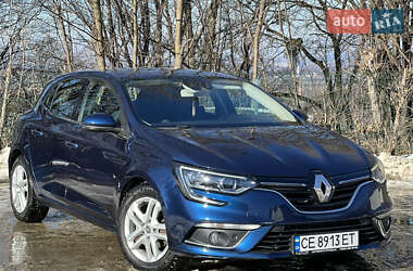 Хетчбек Renault Megane 2017 в Чернівцях