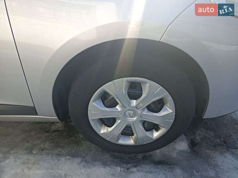 Универсал Renault Megane 2010 в Ракитном фото 38 Универсал Renault Megane 2010 в Ракитном